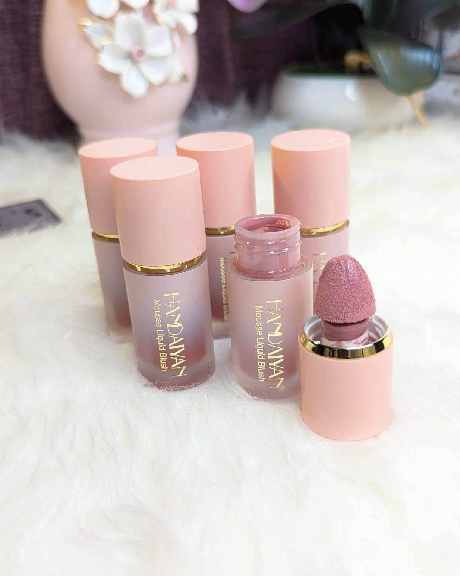 HANDAIYAN Mousse Round Liquid Blush.