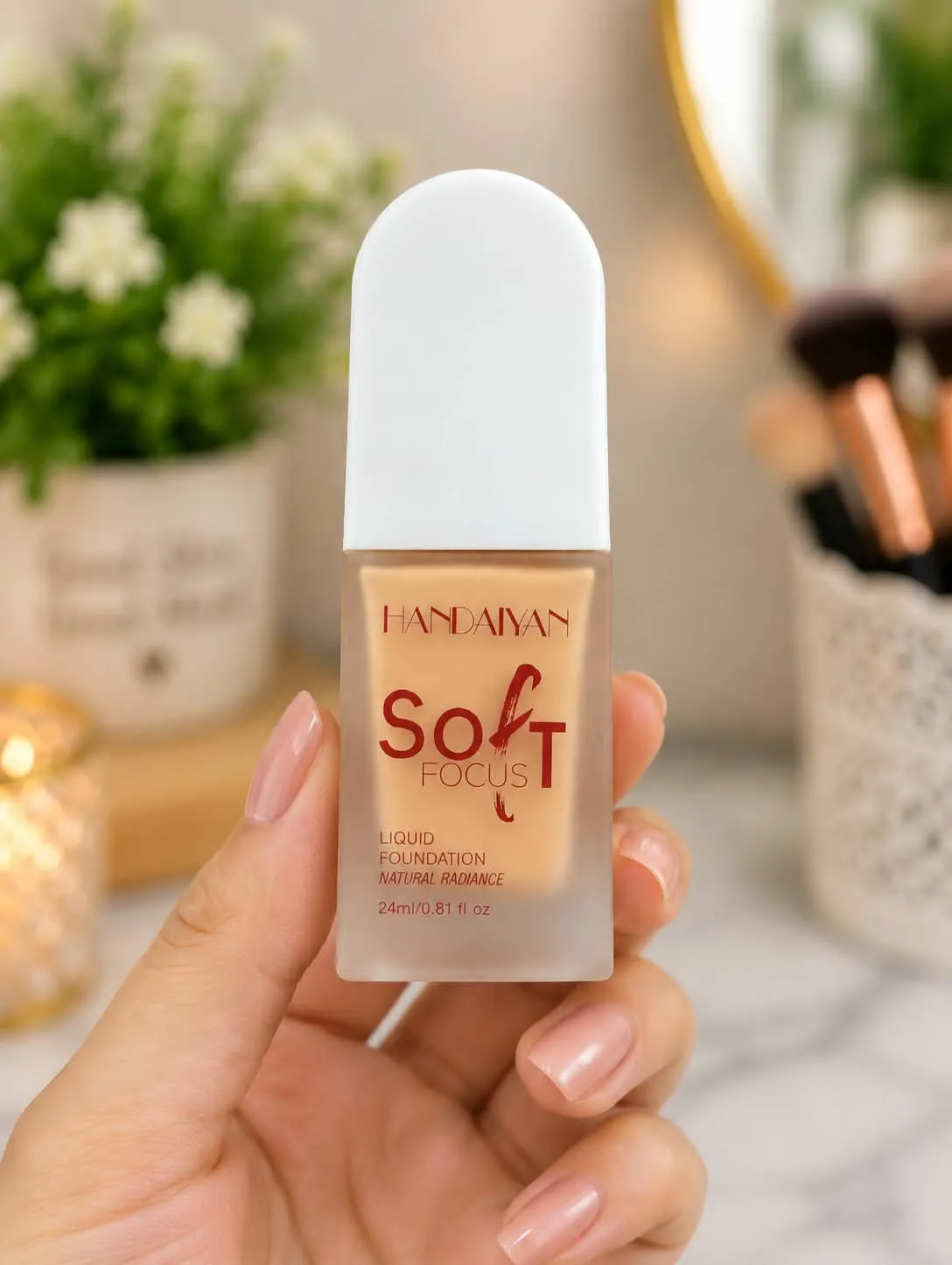 Handaiyan Soft Focus Natural Radiance Liquid Foundation