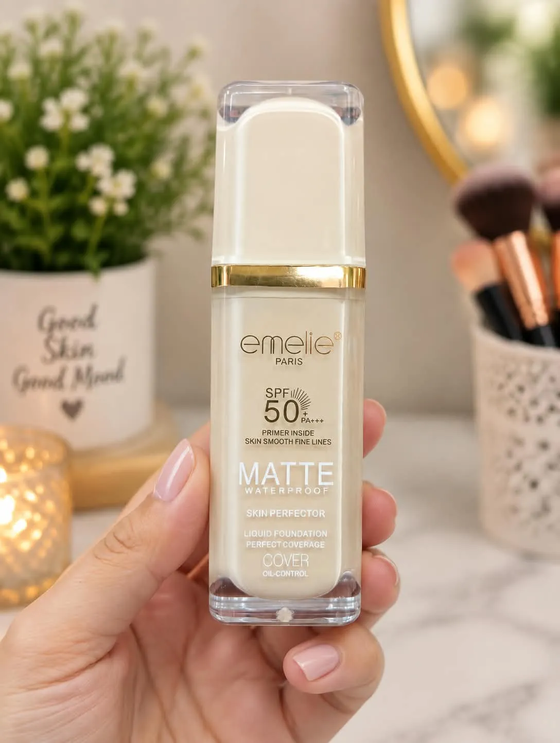 Emelie Paris Matte Waterproof Foundation with Primer Inside SPF 50